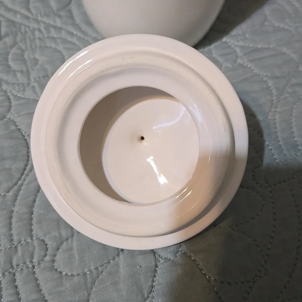 Rae Dunn White Ceramic Scoop and Pour Sugar and Creamer Set